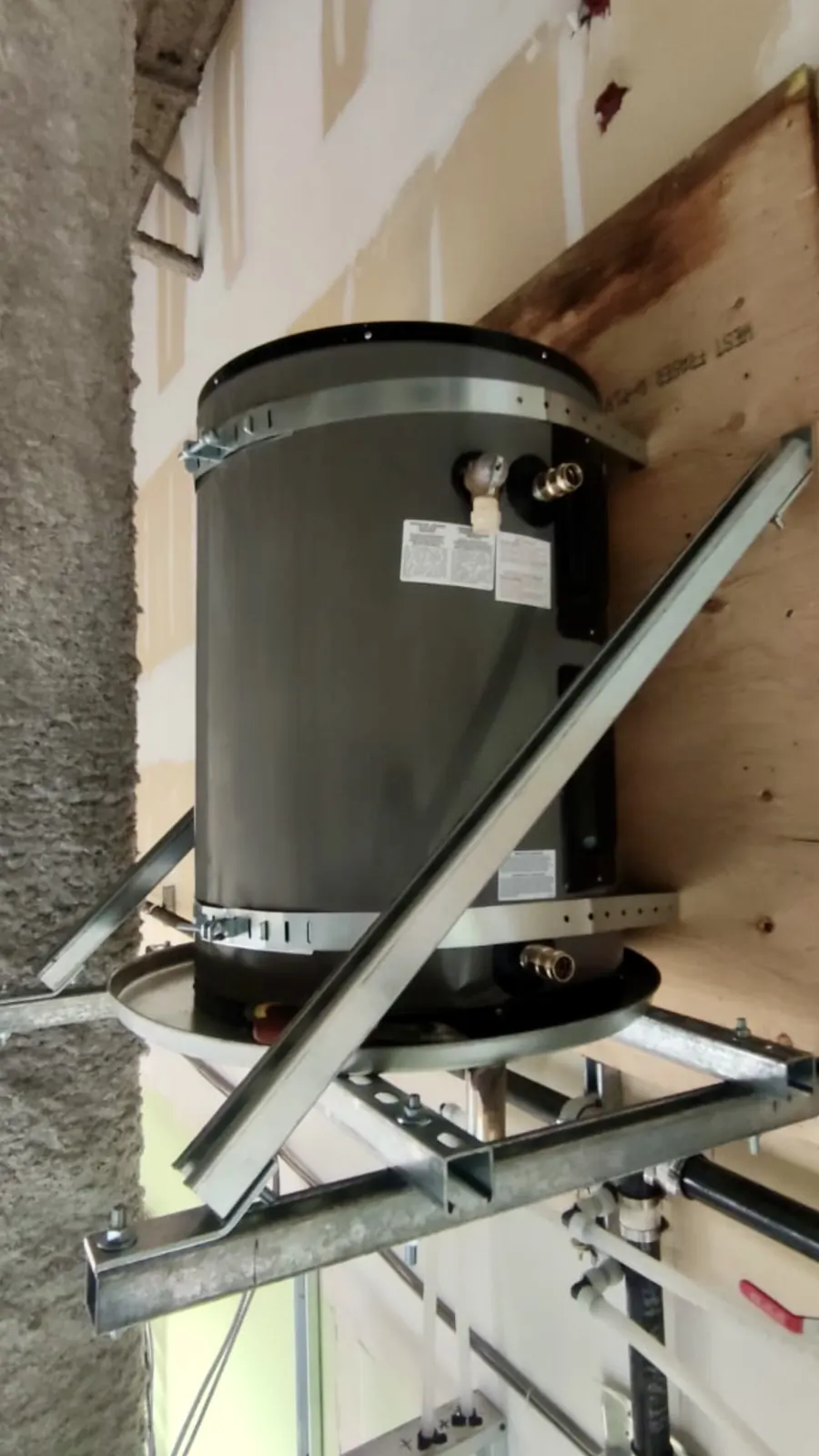 CRO Plumbing and Heating commercial plumbing project photo 5