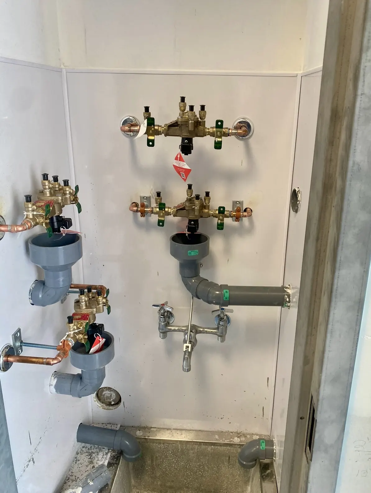 CRO Plumbing and Heating commercial plumbing project photo 6