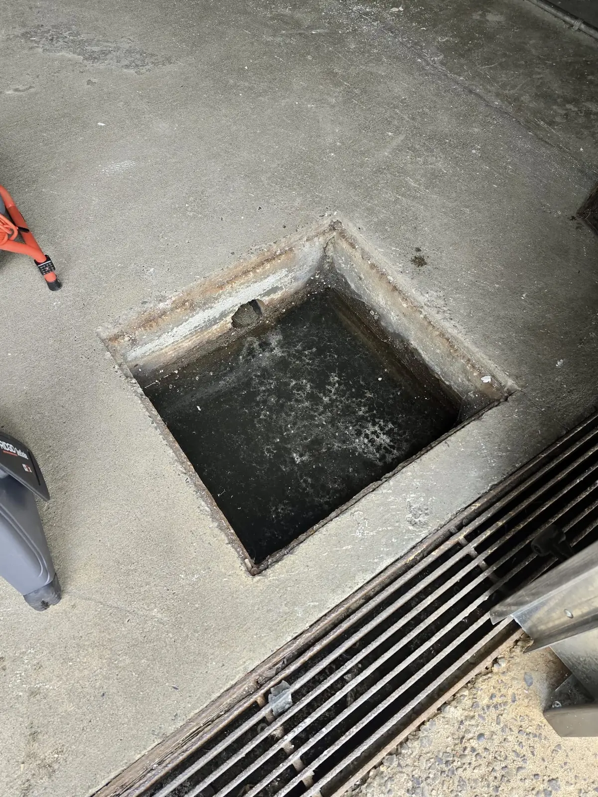 CRO Plumbing and Heating emergency plumbing project photo 1