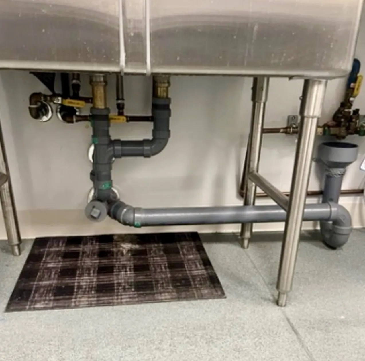 CRO Plumbing and Heating residential plumbing project photo 6